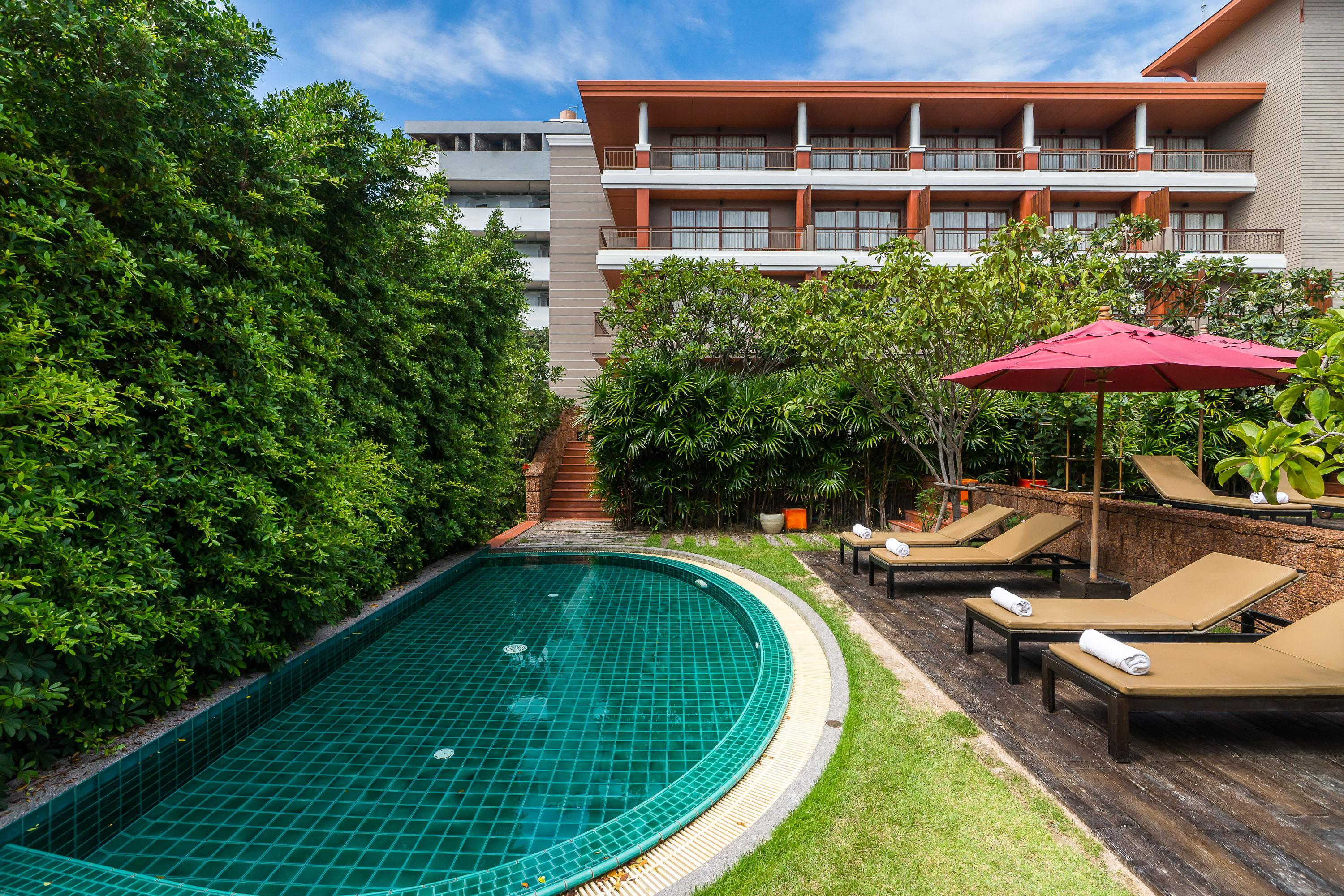 Ayrest Hua Hin Hotel Bagian luar foto