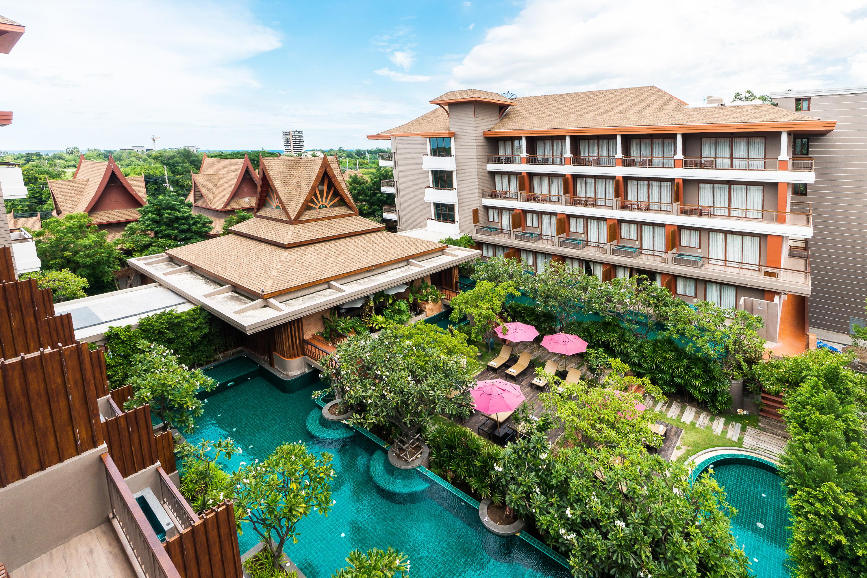 Ayrest Hua Hin Hotel Bagian luar foto