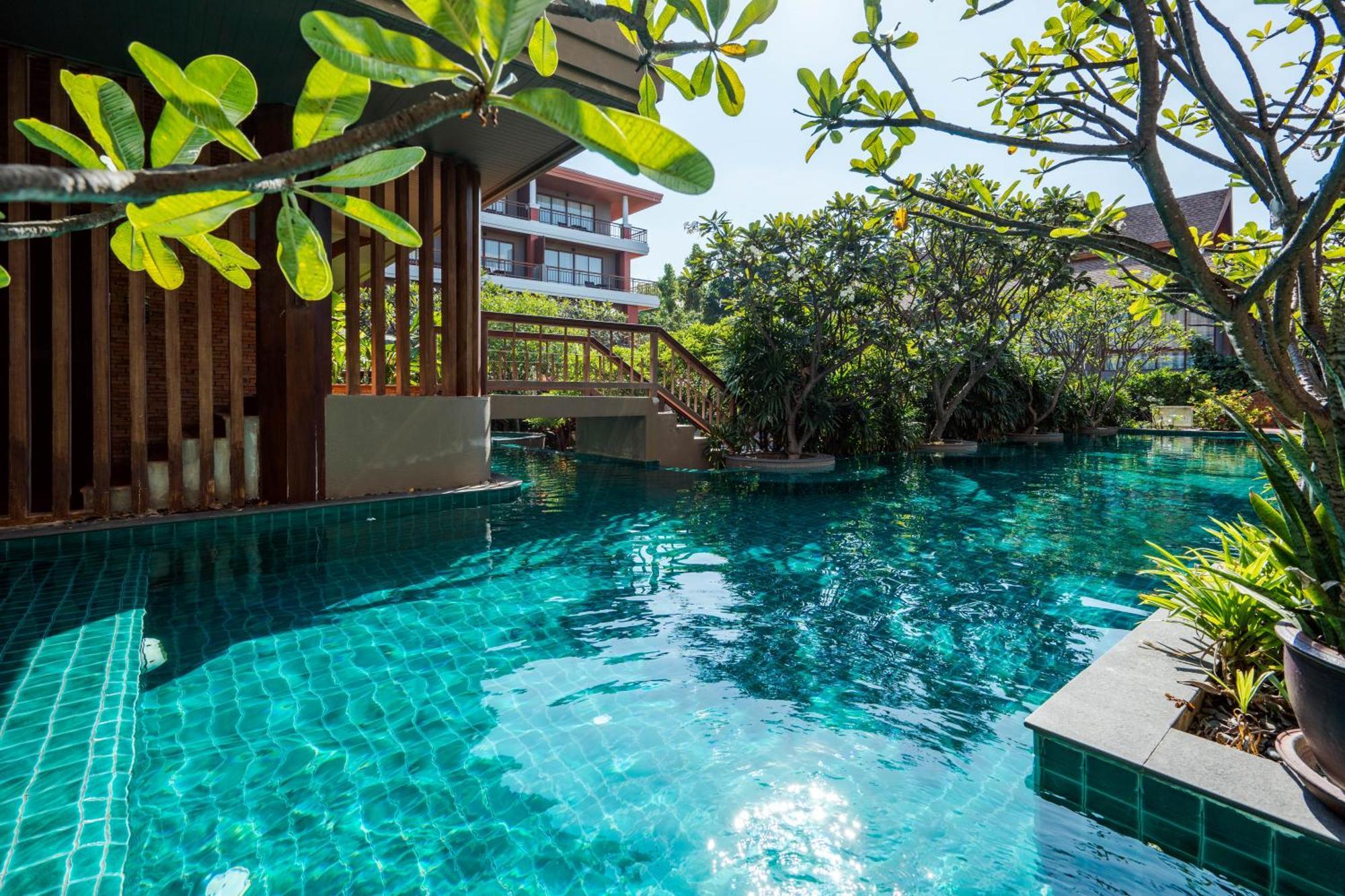 Ayrest Hua Hin Hotel Bagian luar foto