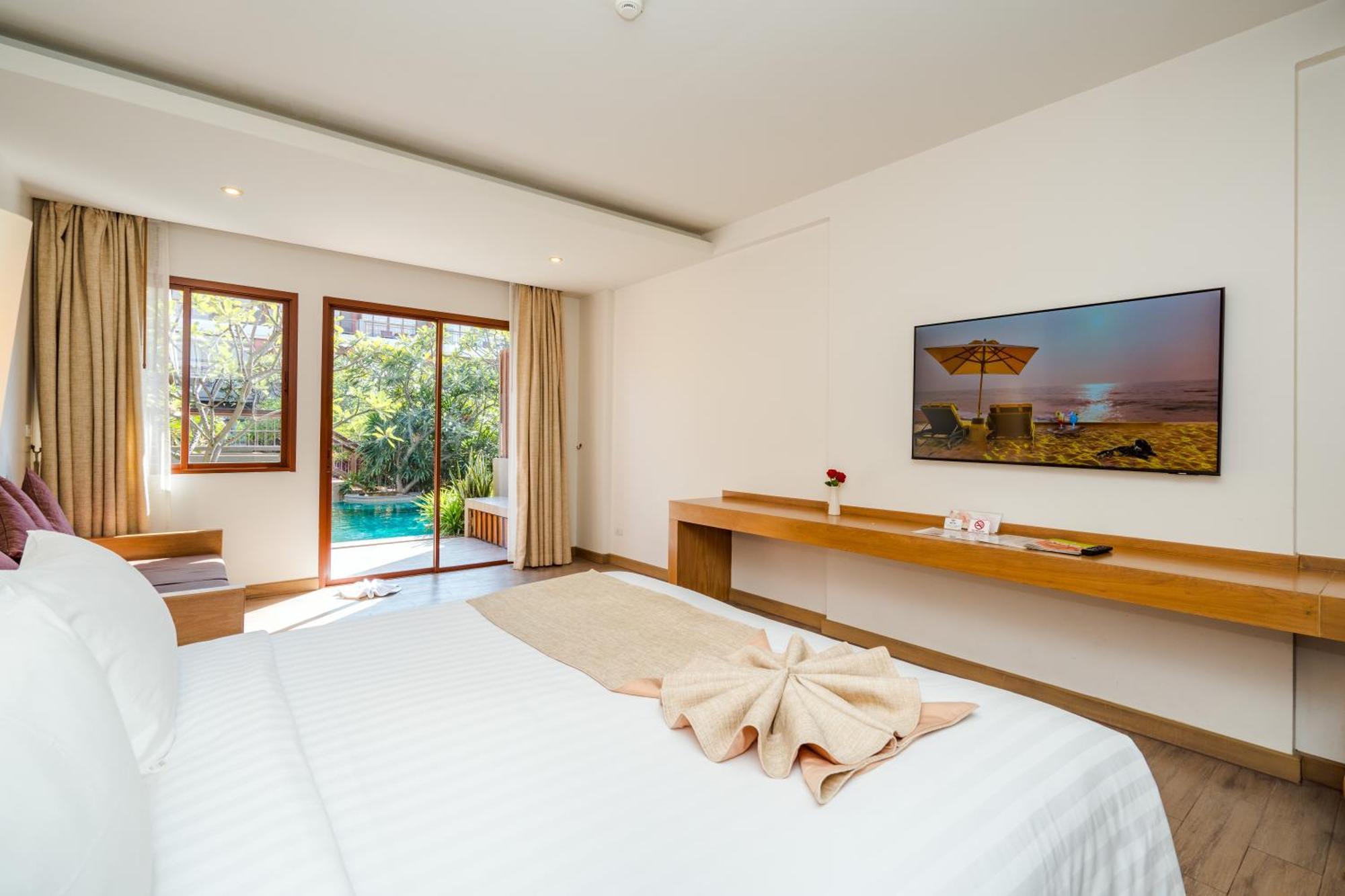 Ayrest Hua Hin Hotel Bagian luar foto