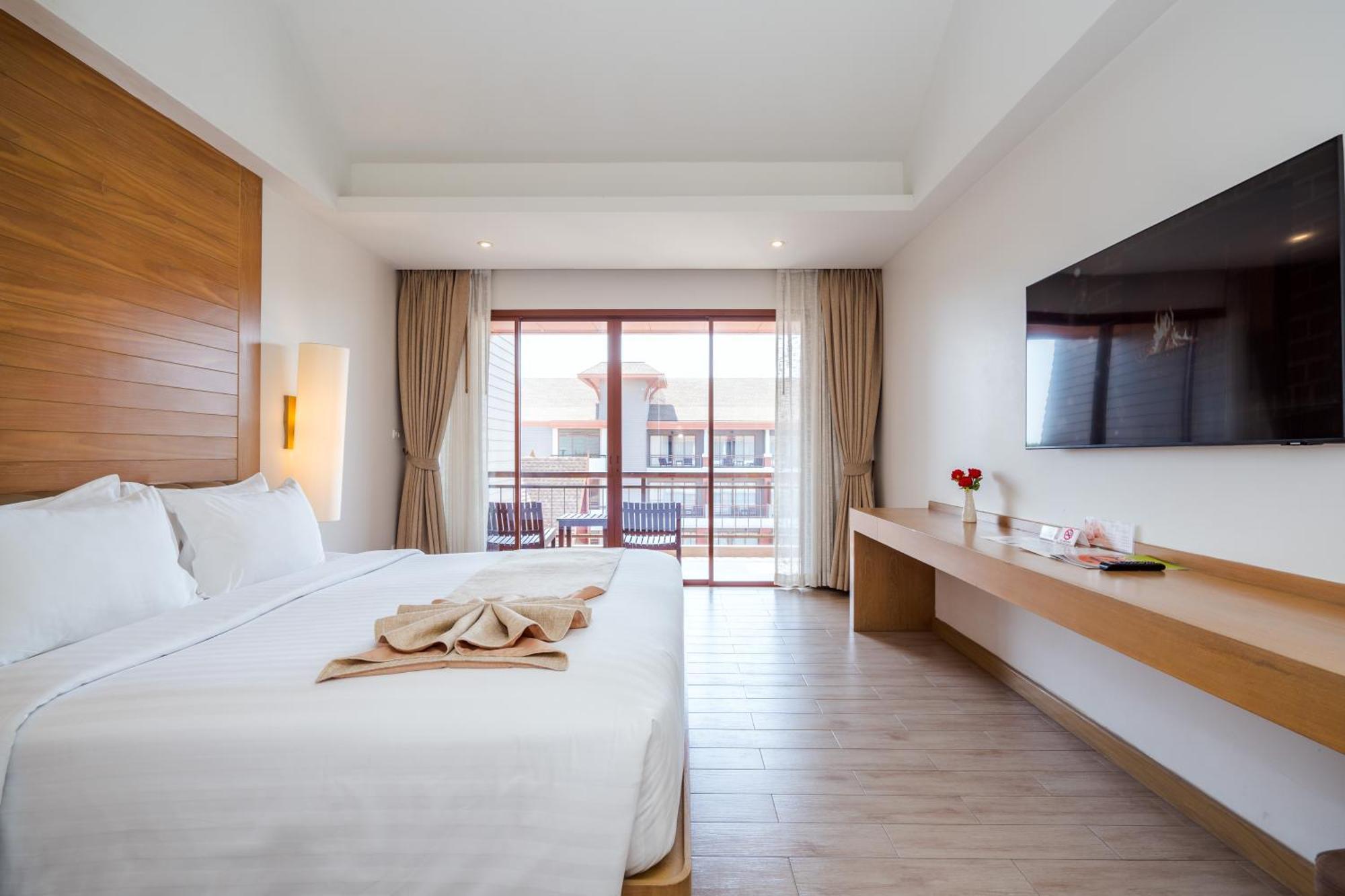 Ayrest Hua Hin Hotel Bagian luar foto