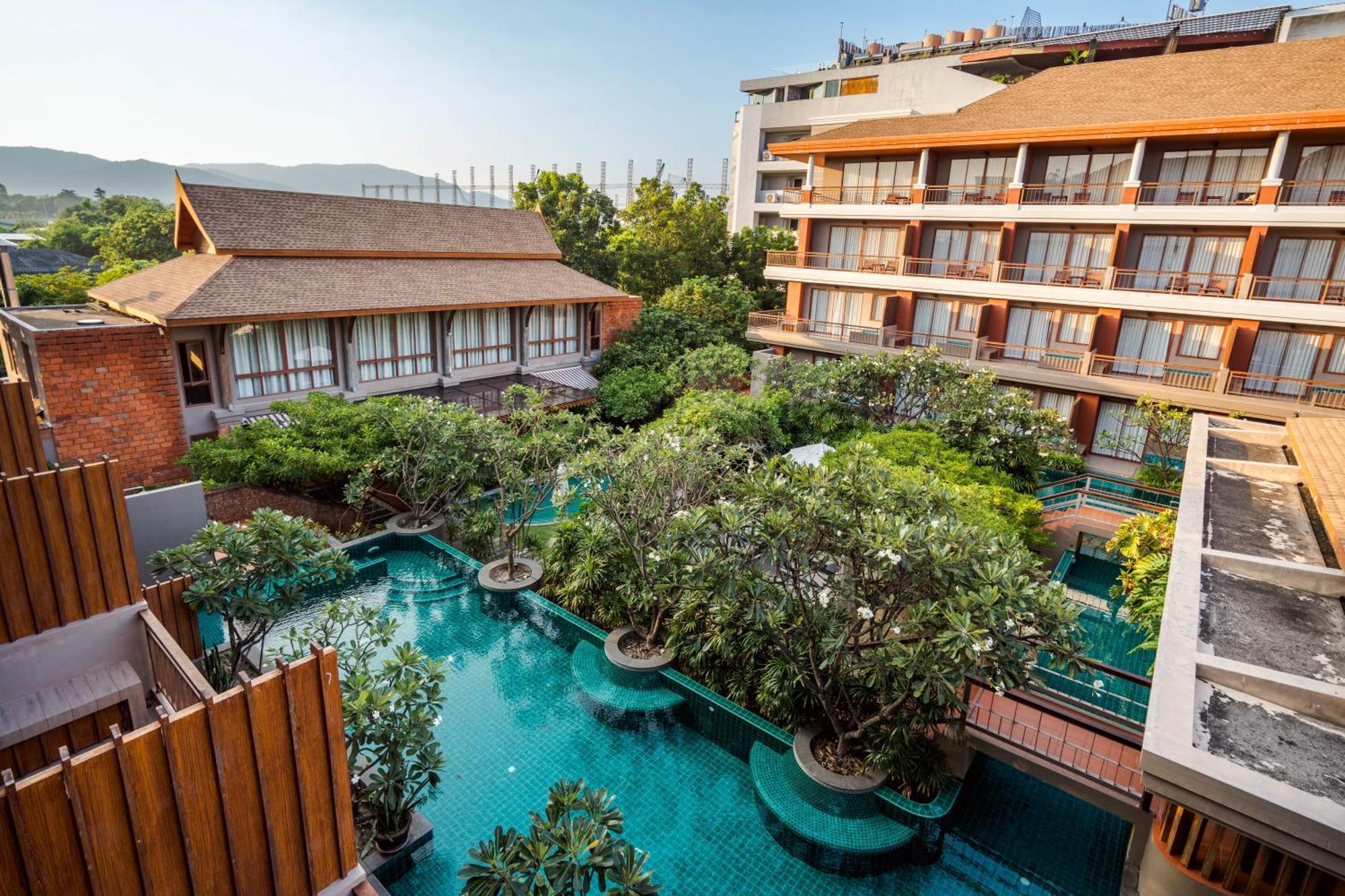 Ayrest Hua Hin Hotel Bagian luar foto