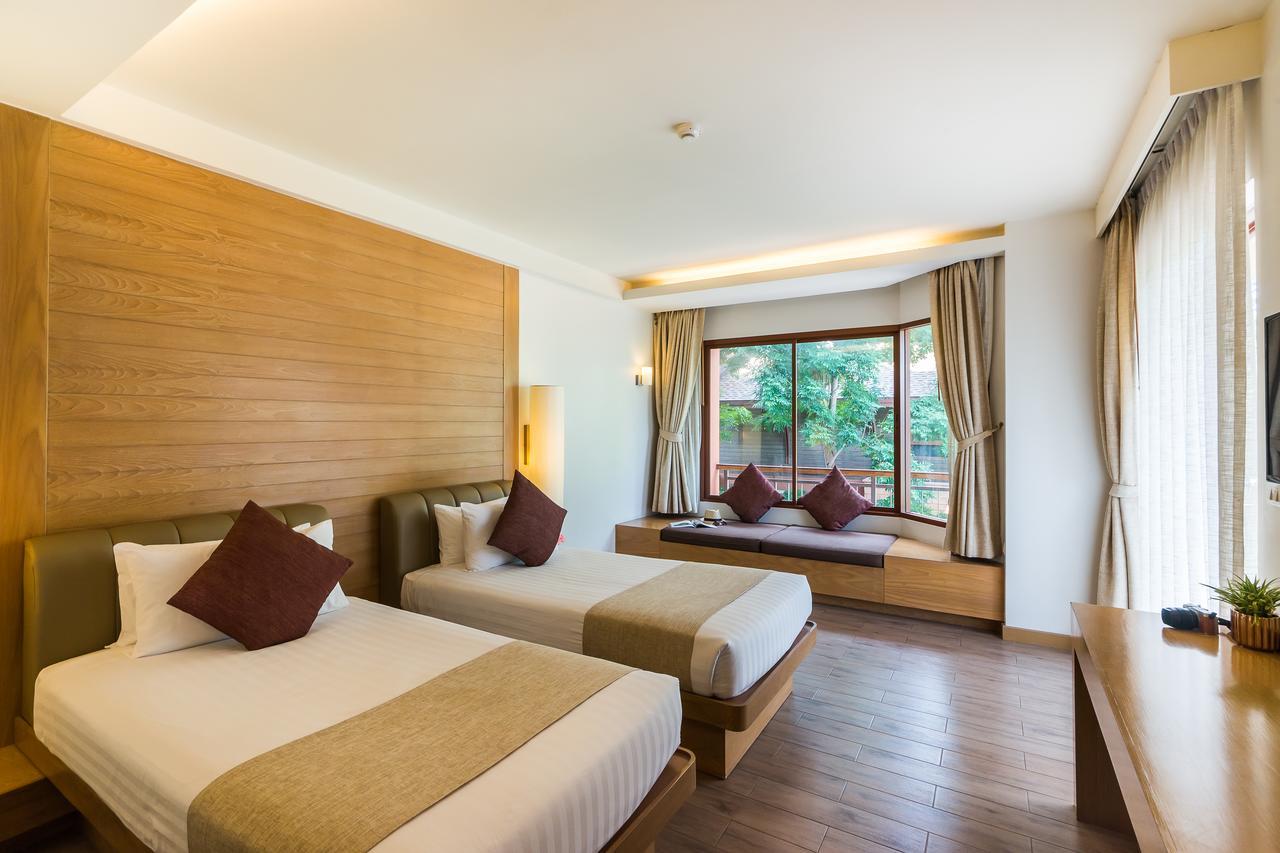 Ayrest Hua Hin Hotel Bagian luar foto